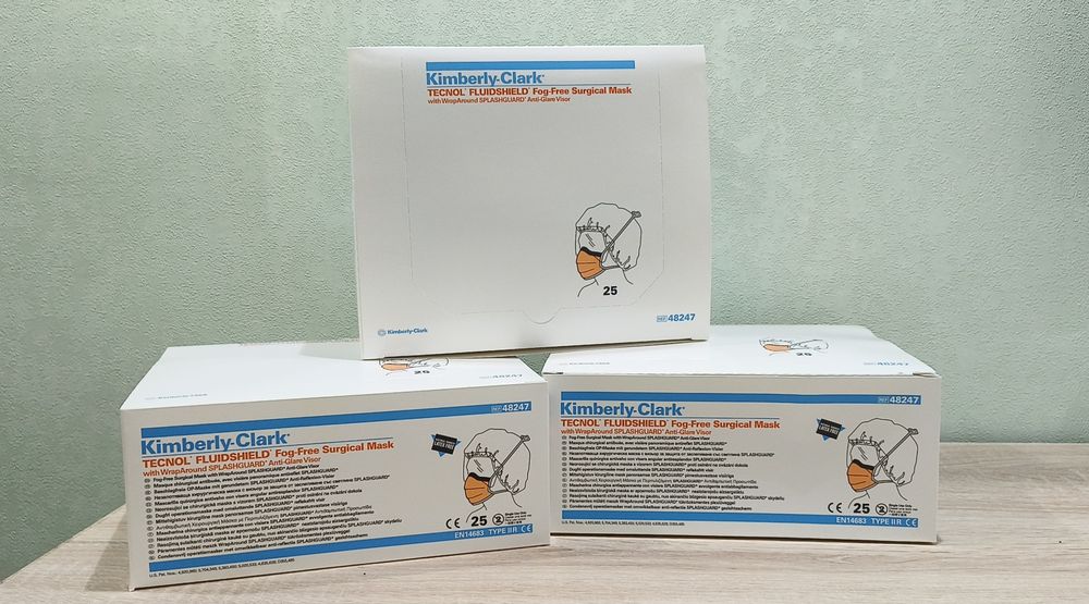 Маска с защитным экраном хирургическая медицинская Kimberly Clark