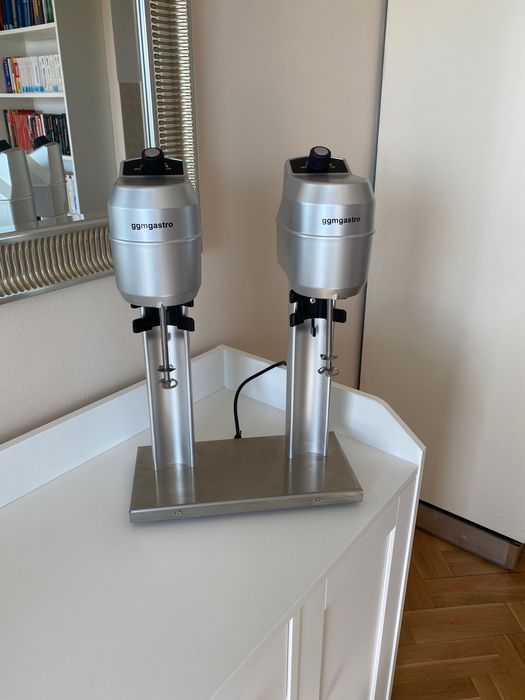 Шпинделен миксер - с 2 бъркалки - 600 вата