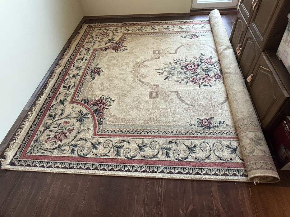 Винтидж вълнен килим