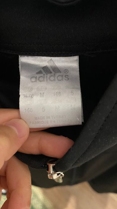 Adidas спортивка оригинал М размер