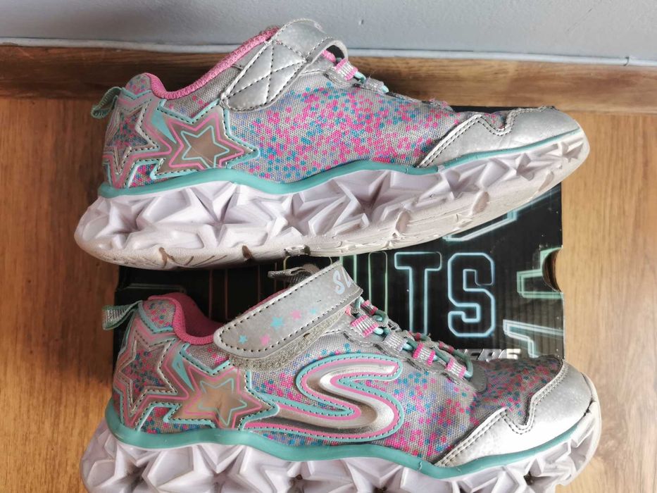 Маратонки Skechers Galaxy Lights #33.5, за момиче