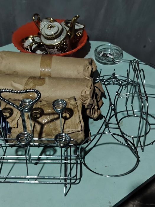 Срочно сотилади уйдан чикганПахта гулли идишлар