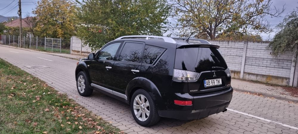 Mitsubishi Outlander 2008 diesel, 2.450 € — imagine 1
