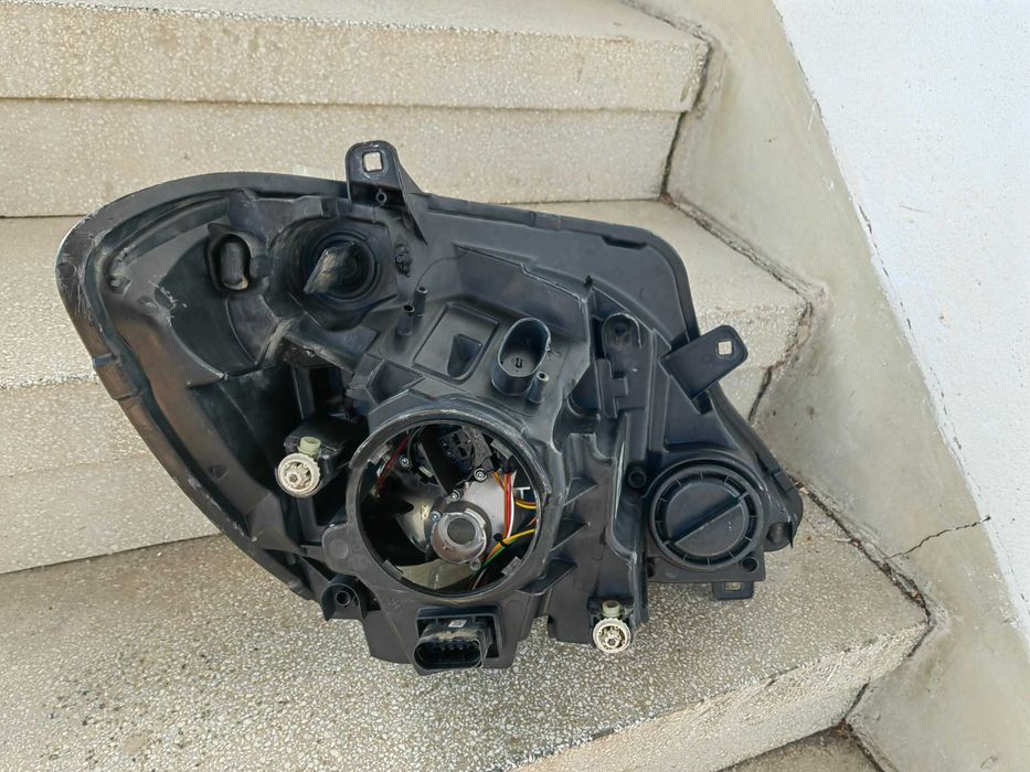 Фар Mercedes Sprinter 2013-18г. Ляв / Фар Мерцедес Спринтер Оригинален