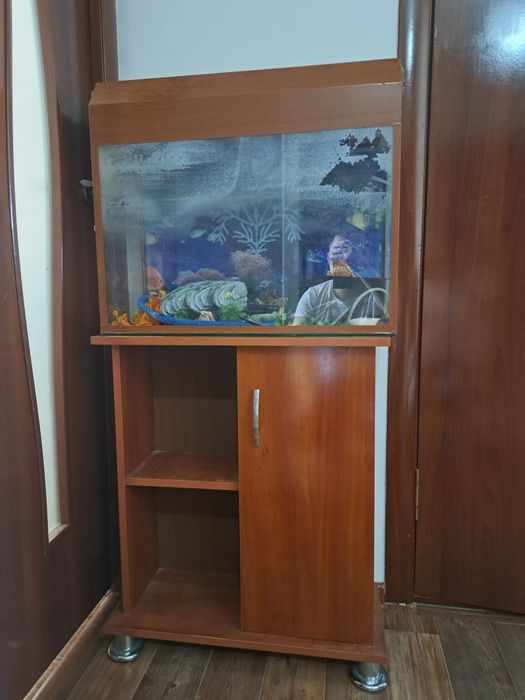 Продам аквариум в хорошем состоянии