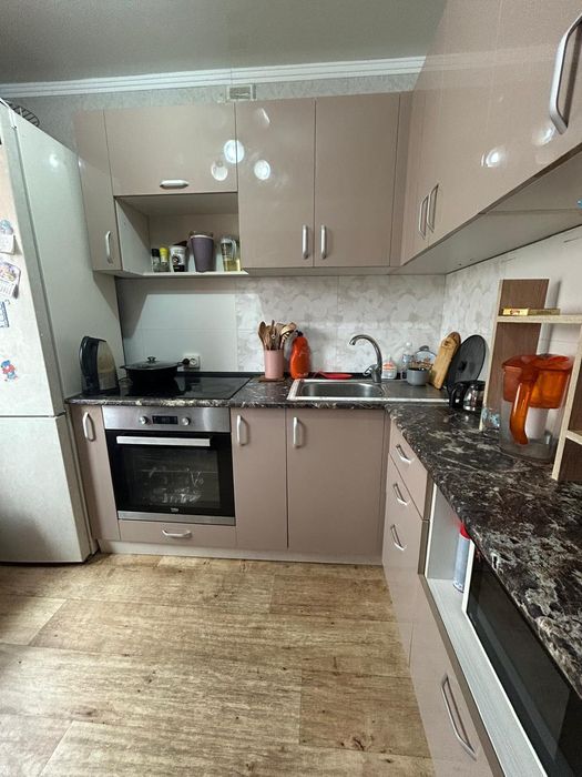 Продаётся 2-х на " 45-й аптеке"