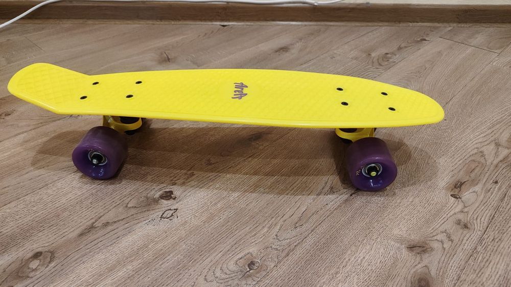 Скейтборд (подходит для детей)