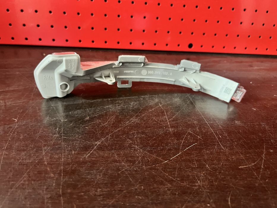 Lampa semnalizare led oglinda dreapta Vw Passat B8 Vw Arteon