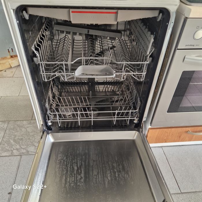 Съдомиялна 60см за пълно вграждане SIEMENS