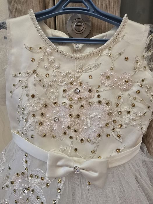 Продам детское нарядное платье