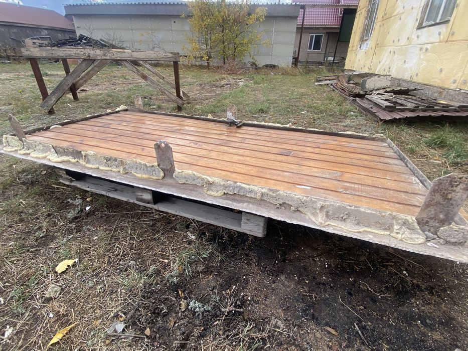 Продам Дверь наружный