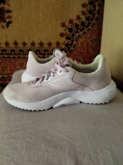 Мода   и   Стиль .  Женские   кроссовки