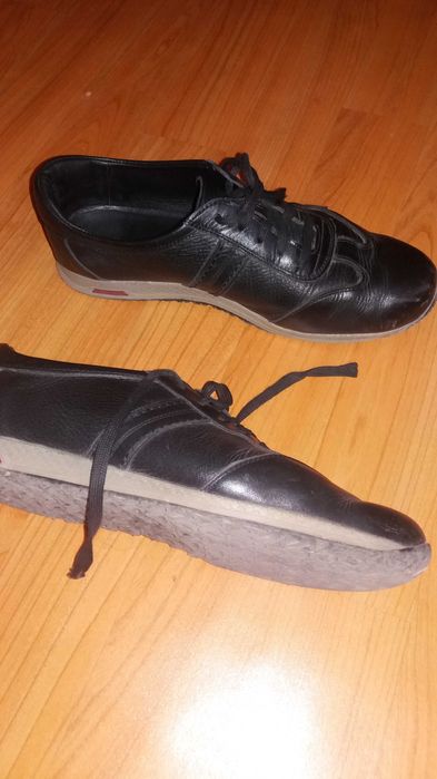 Продам   кожаные    кроссовки   ботинки    макасины     в