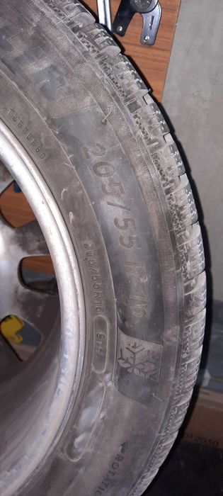 Продавам 4 бр. зимни гуми Michelin Alpin 6 205/55/16 коплект с джанти