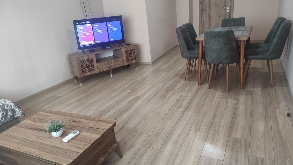 Тристаен апартамент с 2 отделни спални и 2 санитарни възела