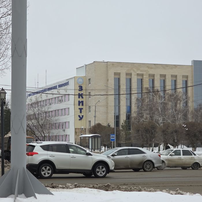 Сдам 3х комн центр революция