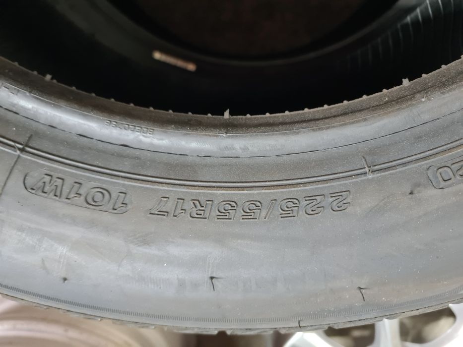 2бр.225/55/17 BRIDGESTONE RFT