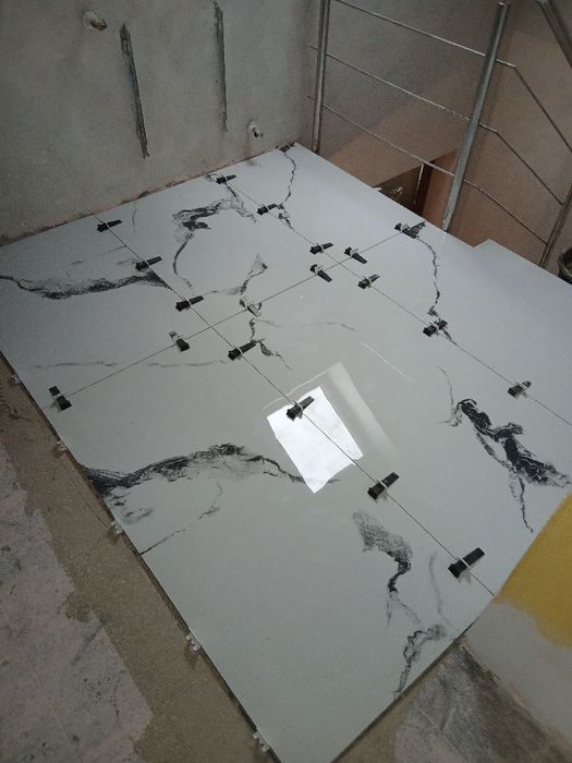 Finisaje interioare/exterioare: