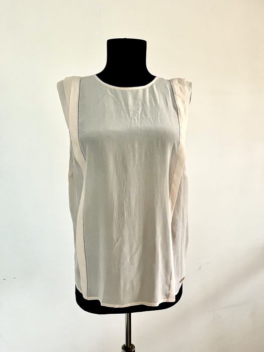 Нов топ Guess, размер S