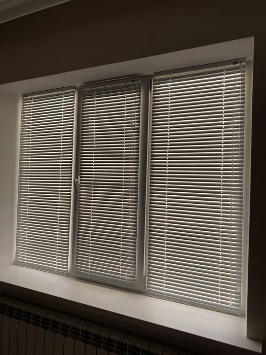 Жалюзи ролл шторы день и ночь