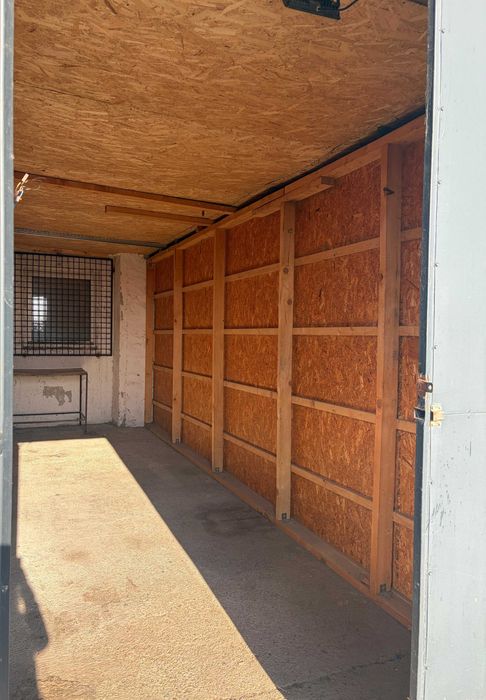 Spatii/ Boxe depozitare 20 mp de inchiriat