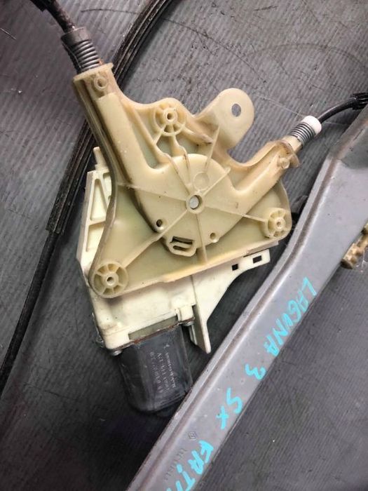 macara cu motoras stanga fata renault laguna 3