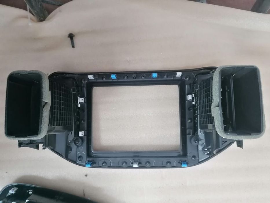 panou grile ventilatie centrale jeep compass 2017-2020 cod 5ut63dx8ab