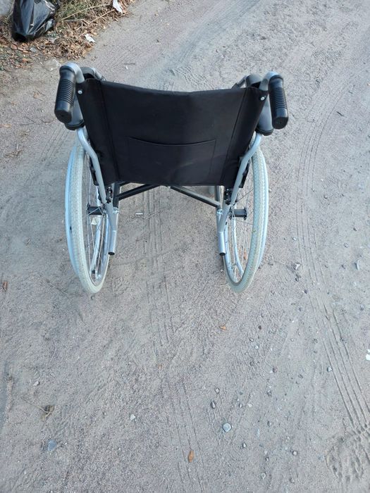 Инвалидная коляска