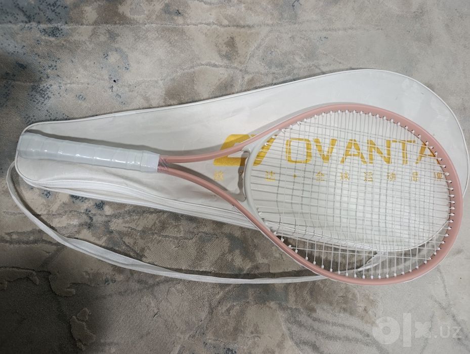 Katta Tenis raketkasi