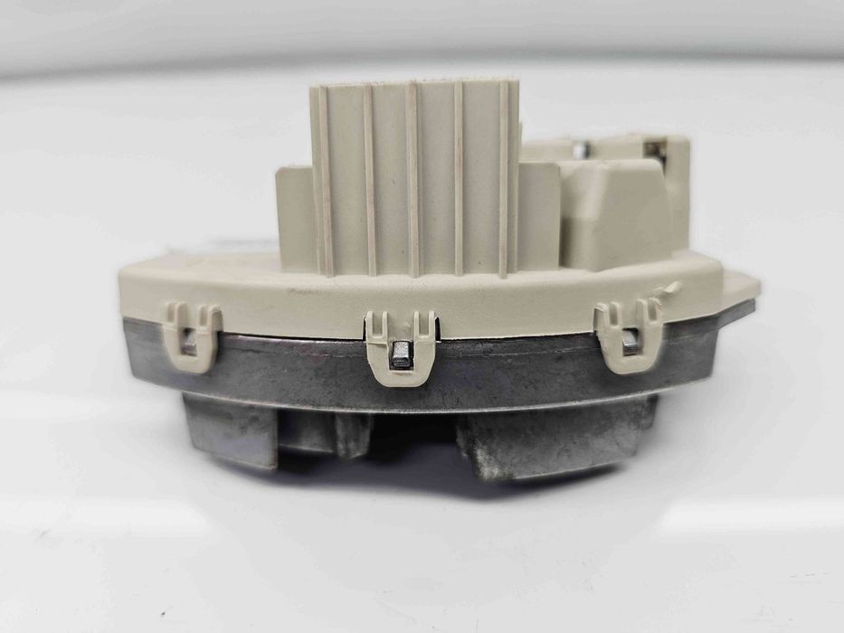 Releu  Bmw 1 (E81, E87) [Fabr 2004-2010] T1000660W