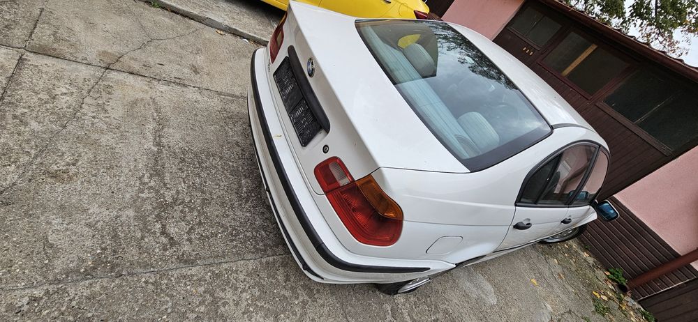 Dezmembrez bmw e46 nfl 2.0 136 cp