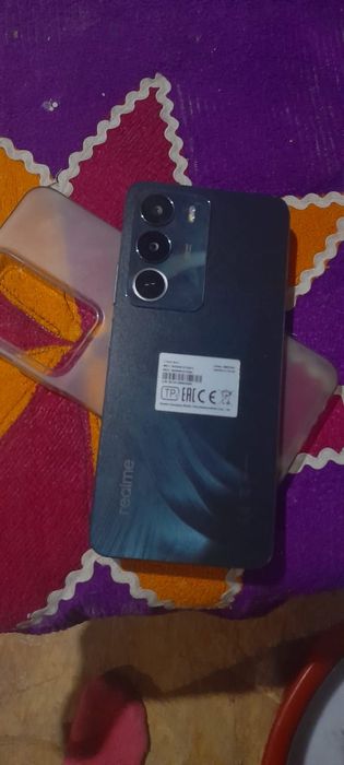 Реалми с71 на гарати