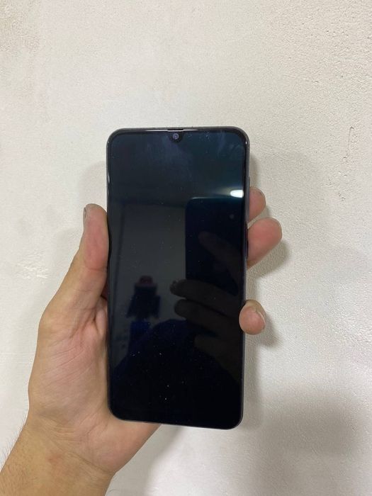 Samsung A50 sorchna sotiladi