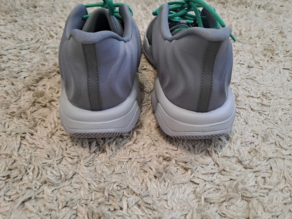 Маратонки Nike номер 40