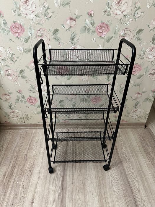 Помощник для ресниц на колесах