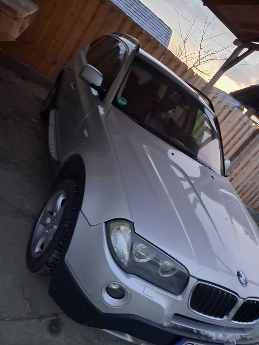 Vand Bmw x3 M47  Distributia în față