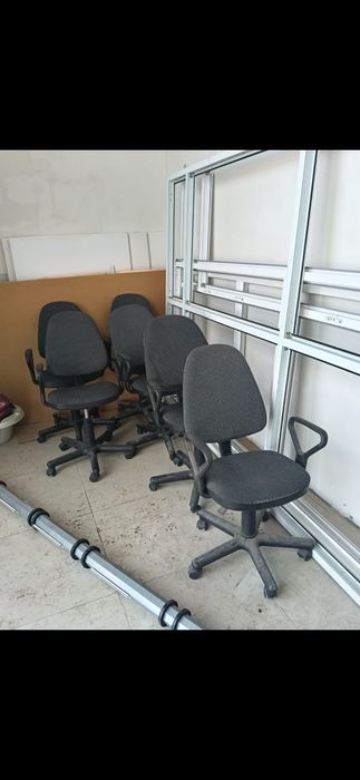 Продам кресло офисные бу