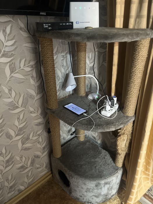 Продам домик для кошек