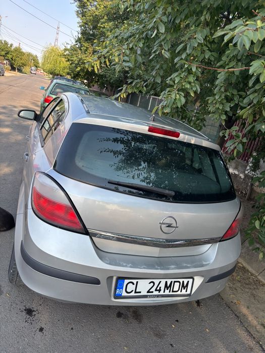 Opel Astra H an 2004