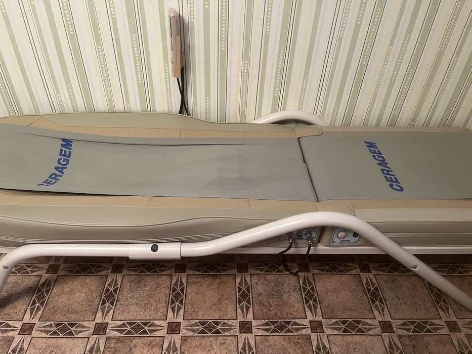 Массажная кровать