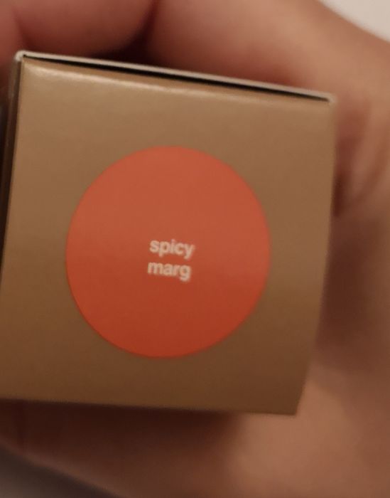 Руж на марката Rhode