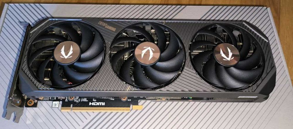 RTX 5070ti Zotac solid sff