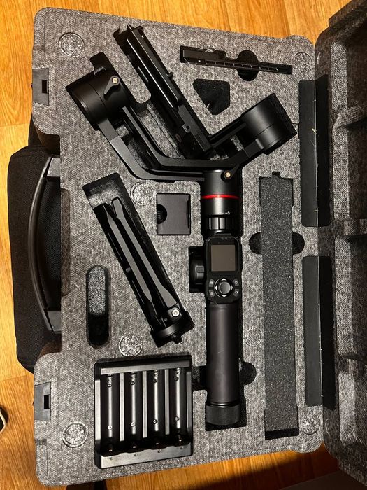 Продам Стабилизатор FeiyuTech AK2000 для камеры