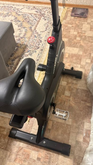 Велотренажёр почти нови