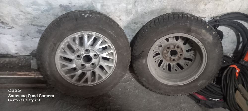 Продам  колеса  с дисками титан