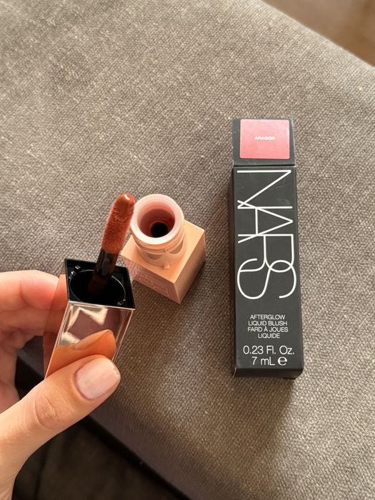 Blush lichid Nars