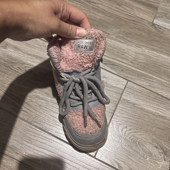 Продам сапожки детские