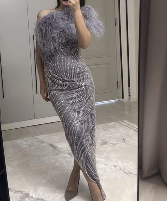 Продаю стильное дизайнерское платье