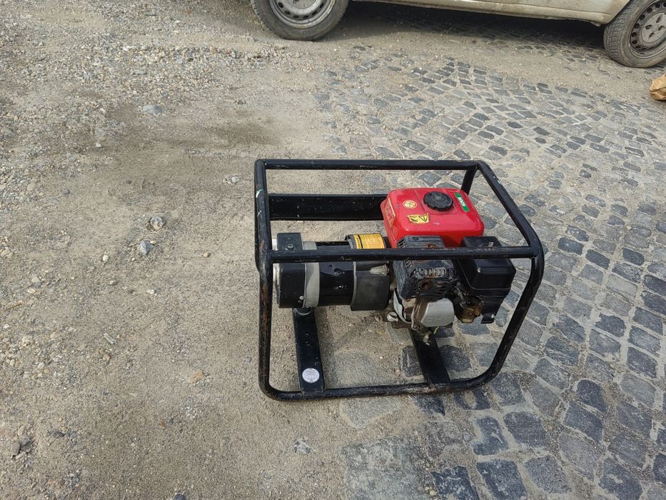 vand generator Honda EZ CY 3,1kw
