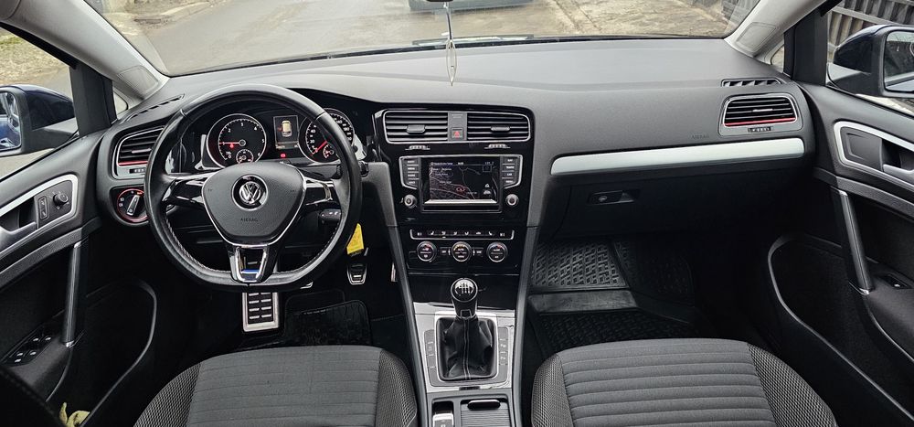 VW GOLF 7 CUP 2.0TDI 150 CP.E6,limuzine